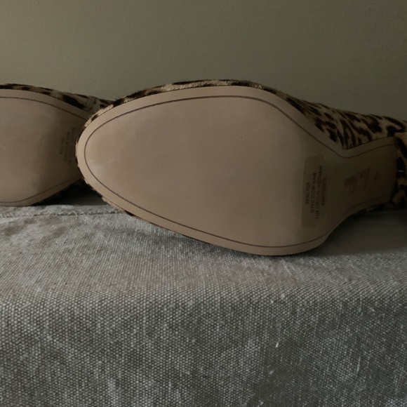 NIB SAM EDELMAN CALF HAIR LEOPARD PRINT BOOTIE 7.5 - Picture 6 of 8